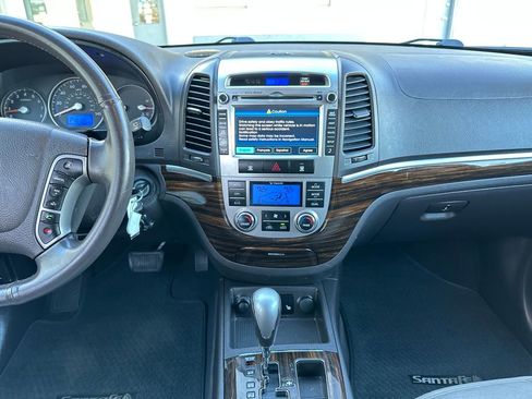 Used 2012 Hyundai Santa Fe Limited w/ Navigation Pkg 4 image 12