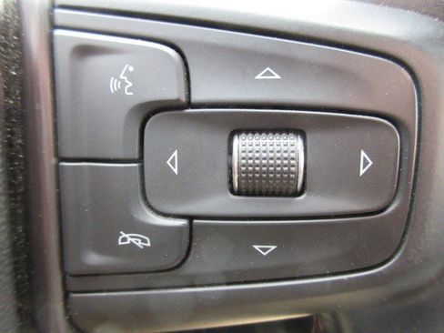 Used 2021 GMC Sierra 1500 AT4 w/ AT4 Value Package AWD/4WD image 22