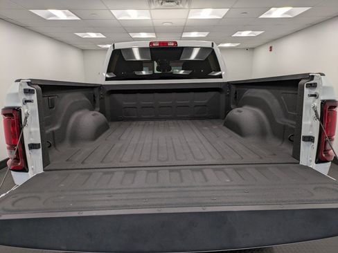 Used 2025 RAM 2500 Big Horn image 24