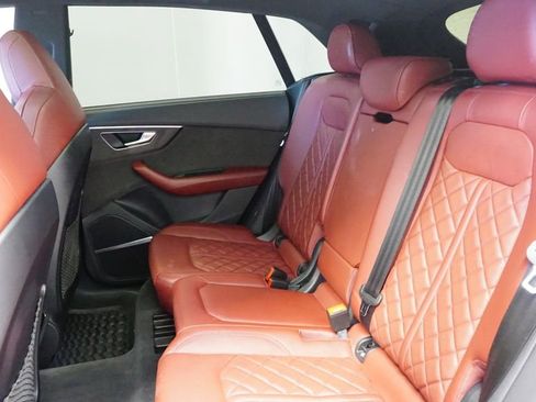 Used 2022 Audi SQ8 Premium Plus image 18