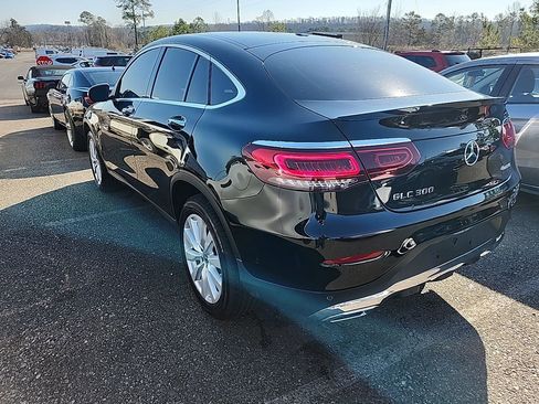 Used 2021 Mercedes-Benz GLC 300 4MATIC Coupe image 2
