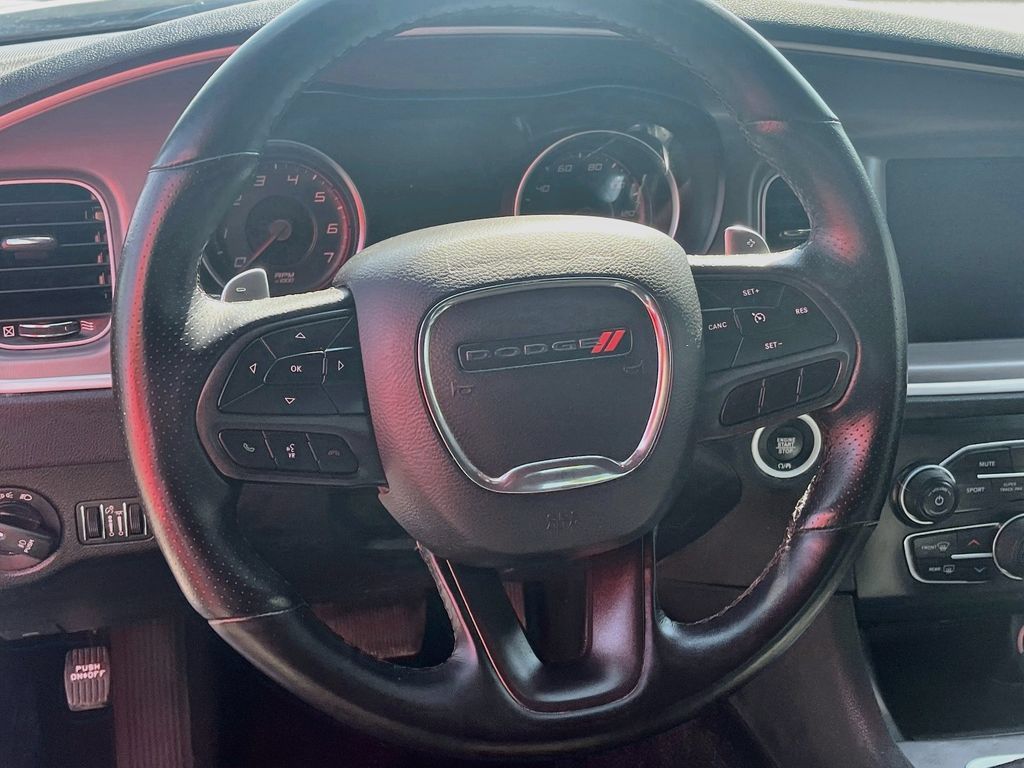 Used 2022 Dodge Charger SXT w/ Driver Convenience Group AWD/4WD image 11