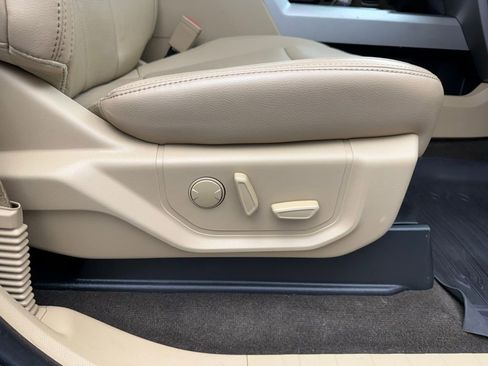 Used 2019 Ford F150 Lariat w/ Equipment Group 502A Luxury image 55