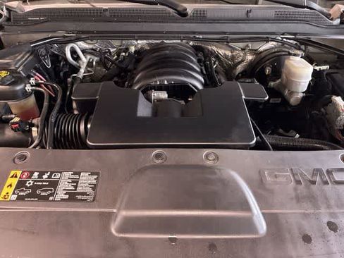 Used 2017 GMC Yukon SLE image 15