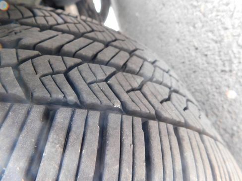 Used 2013 Ford Focus Electric Hatchback w/ Exterior Protection Pkg image 25