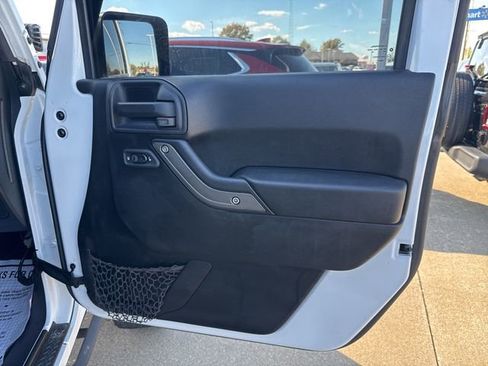 Used 2016 Jeep Wrangler Sport image 22