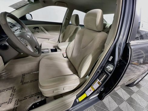 Used 2011 Toyota Camry LE w/ LE Extra-Value Pkg FWD image 15