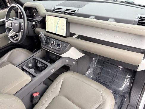 Used 2023 Land Rover Defender 110 S image 21