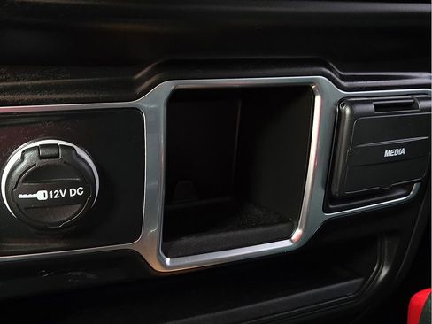 Used 2023 Jeep Wrangler Sport image 15