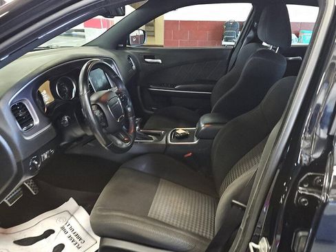 Used 2019 Dodge Charger Scat Pack RWD image 4