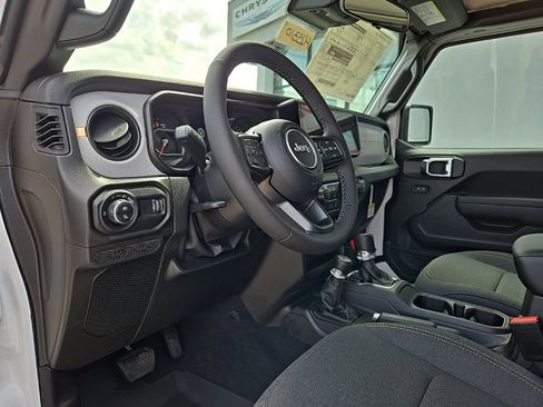 New 2025 Jeep Gladiator Sport image 28
