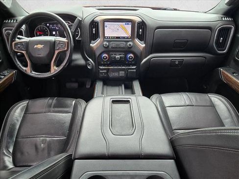 Used 2021 Chevrolet Silverado 1500 High Country w/ Technology Package AWD/4WD image 18