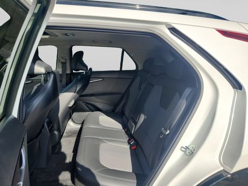 Certified 2025 Kia Niro EX Touring FWD image 16