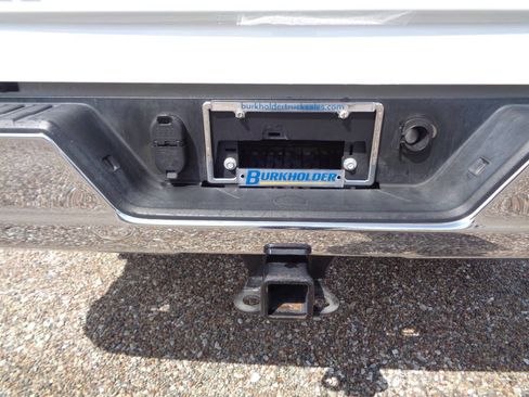 Used 2022 Chevrolet Silverado 2500 LT w/ Fleet Comfort Package image 9