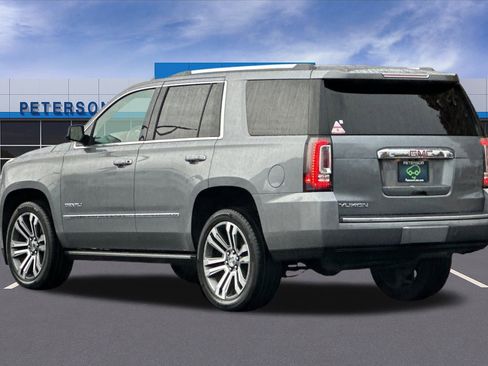 Used 2018 GMC Yukon Denali image 6