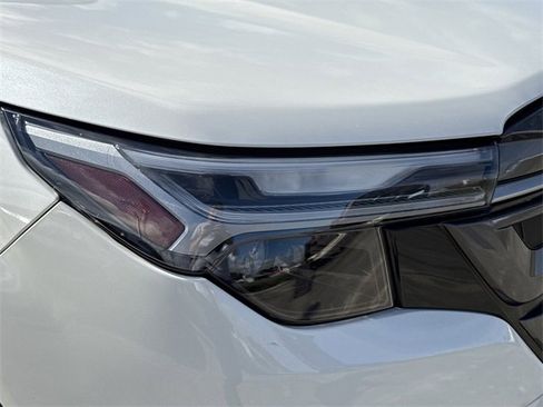 Certified 2025 Subaru Forester Limited image 8