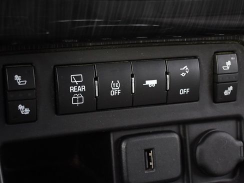 Used 2015 Chevrolet Traverse LT AWD/4WD image 32