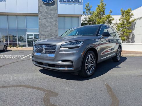 Used 2023 Lincoln Aviator Reserve AWD/4WD image 9