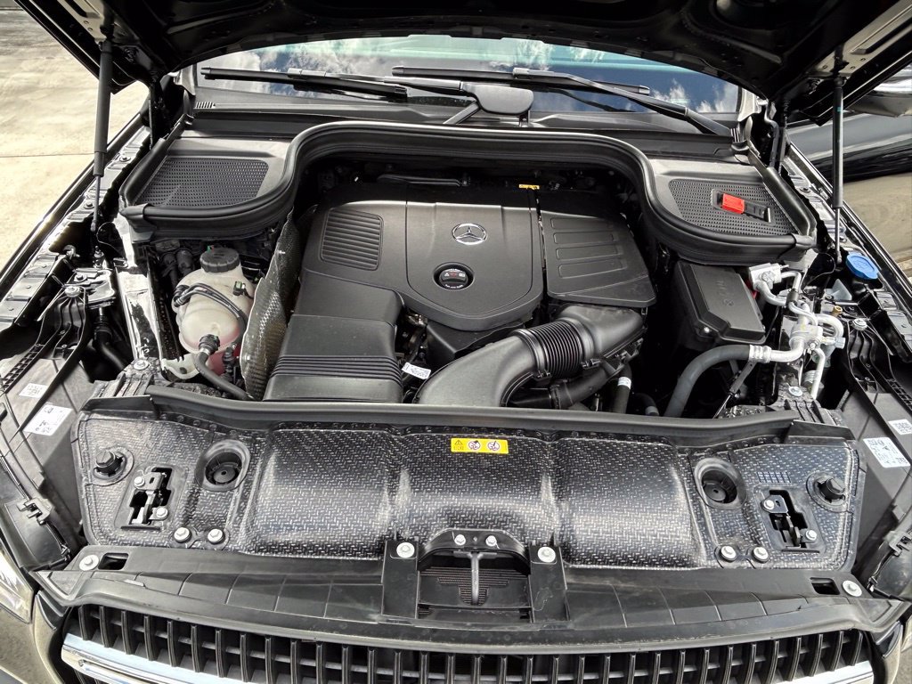 Used 2025 Mercedes-Benz GLE 450e 4MATIC image 13