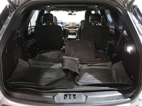 Used 2020 Ford Explorer Limited RWD image 40
