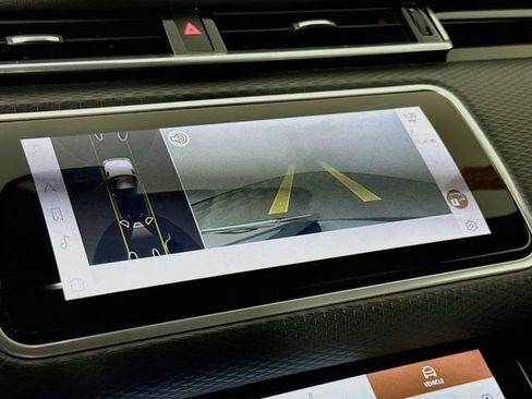 Certified 2023 Land Rover Range Rover Velar R-Dynamic S AWD/4WD image 17