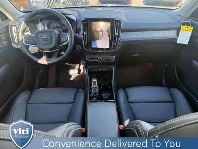 New 2026 Volvo XC40 B5 Ultra w/ Climate Package