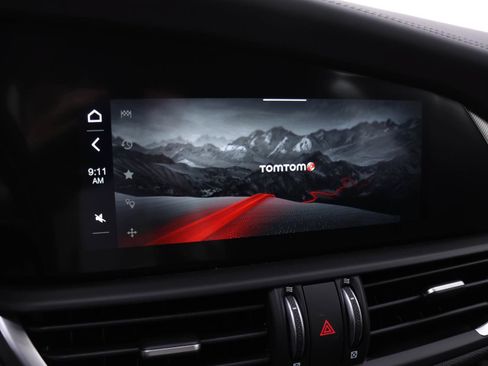 New 2025 Alfa Romeo Giulia AWD image 11