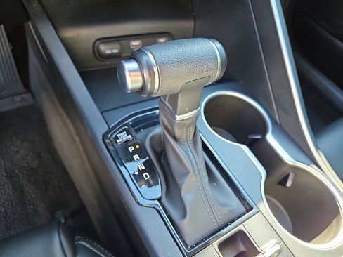 Used 2023 Kia K5 GT-Line image 16