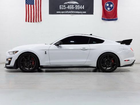 Used 2021 Ford Mustang Shelby GT500 w/ Carbon Fiber Track Pack image 4