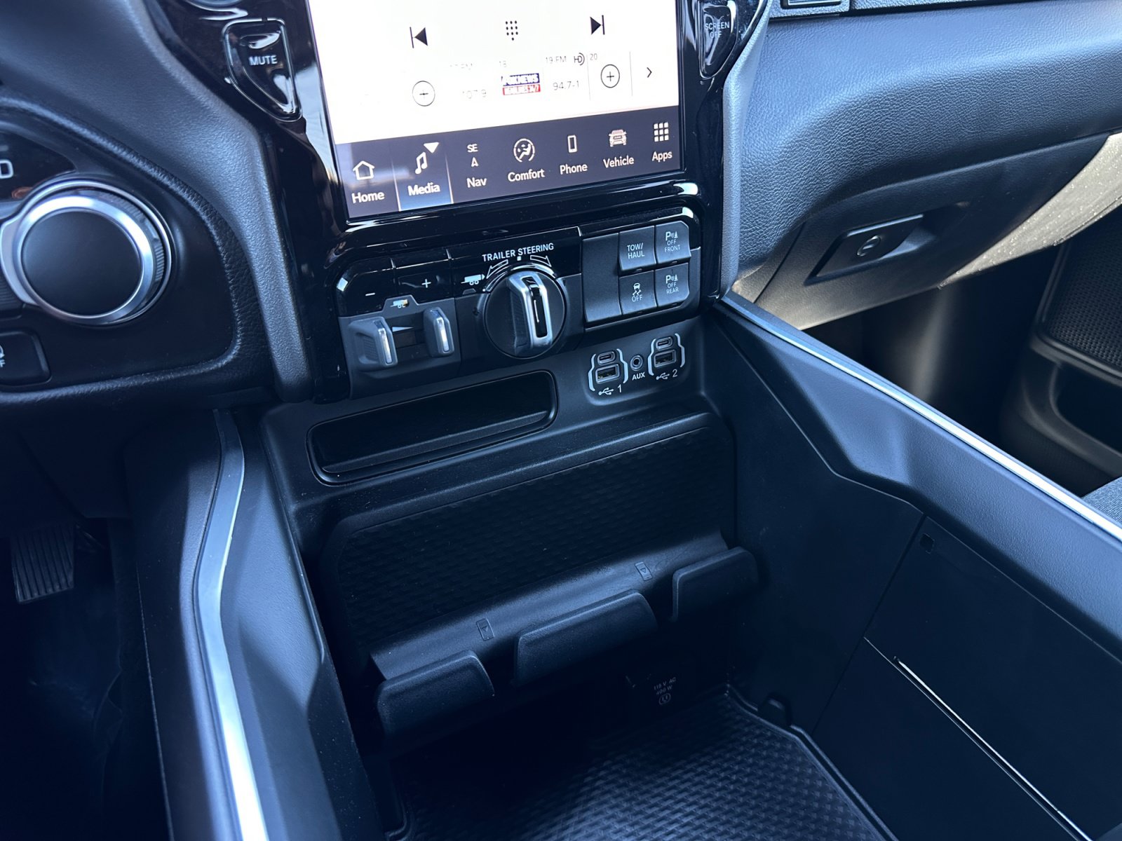 Used 2023 RAM 1500 Big Horn RWD image 28