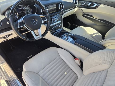 Used 2016 Mercedes-Benz SL 550 image 34