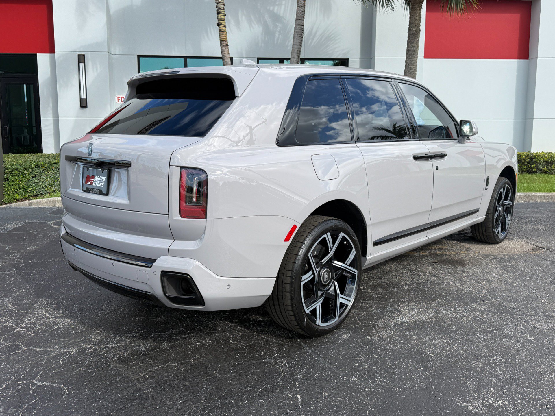 Used 2026 Rolls-Royce Cullinan Black Badge AWD/4WD image 22