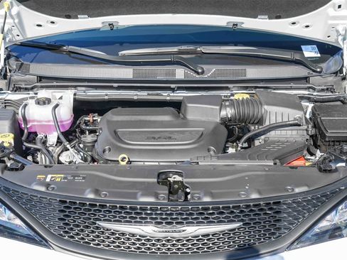 New 2026 Chrysler Voyager LX image 12