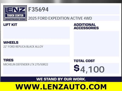 Used 2025 Ford Expedition Active AWD/4WD image 2
