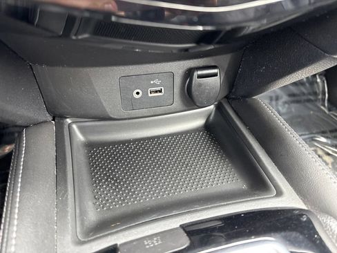 Used 2018 Nissan Rogue SL FWD image 36