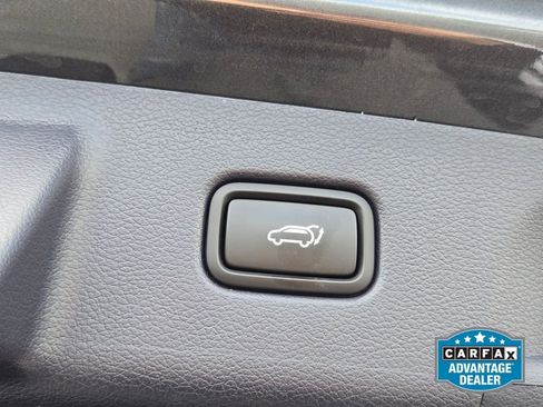 Used 2023 Hyundai Palisade Limited AWD/4WD image 17