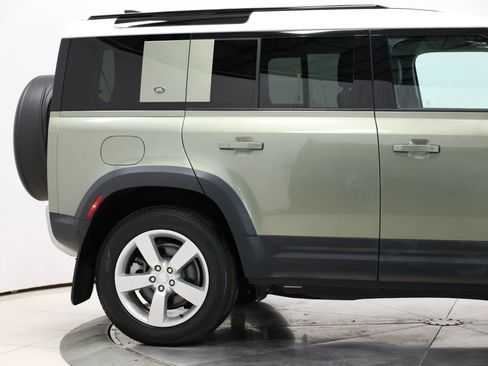 Used 2022 Land Rover Defender 110 SE image 59