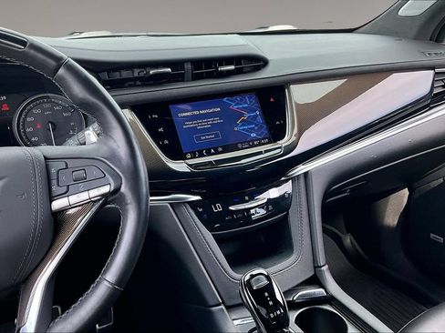 Used 2025 Cadillac XT6 Sport w/ Platinum Package AWD/4WD image 6