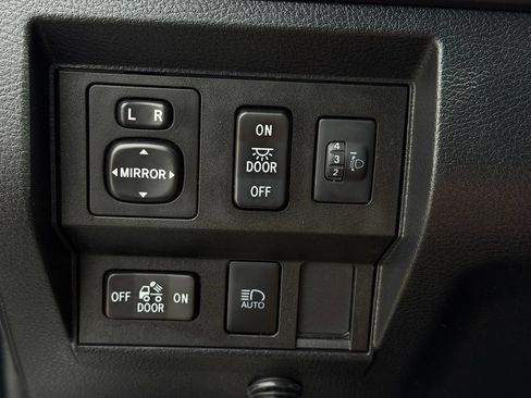 Used 2021 Toyota Tundra SR RWD image 36