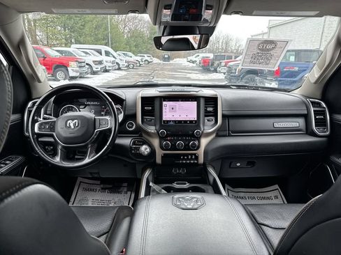Used 2022 RAM 1500 Laramie AWD/4WD image 10