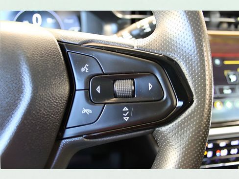Used 2022 Chevrolet Bolt EUV LT image 21