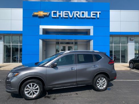 Used 2017 Nissan Rogue SV AWD/4WD image 1