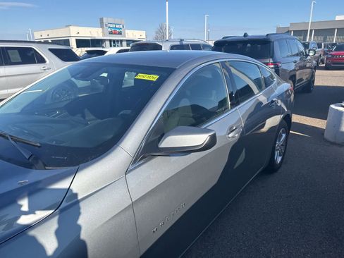 Used 2024 Chevrolet Malibu LT image 14