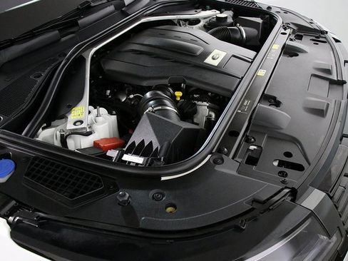 Used 2022 Land Rover Range Rover Long Wheelbase SE image 42