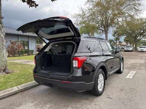 Used 2025 Ford Explorer Active image 19