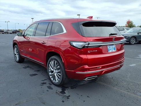 Used 2025 Buick Enclave Avenir w/ Super Cruise Package image 3