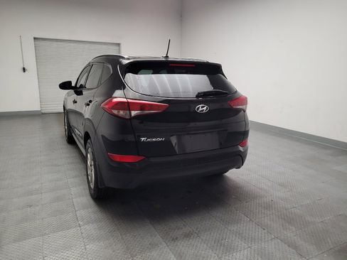 Used 2017 Hyundai Tucson SE w/ SE Popular Package 02 FWD image 6