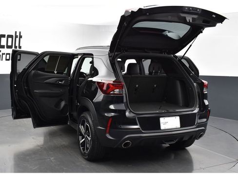 Used 2023 Chevrolet TrailBlazer RS image 35