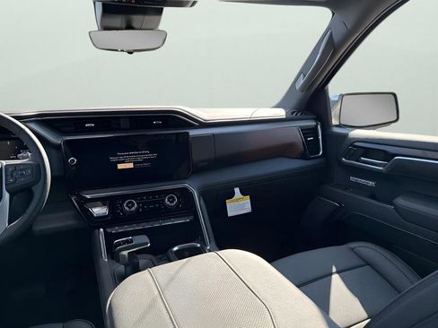 New 2026 GMC Sierra 1500 Denali w/ Technology Package image 29