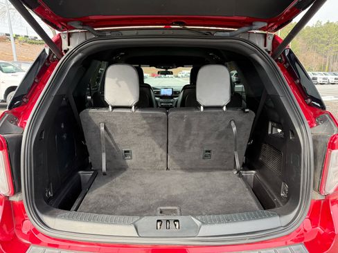 Used 2020 Ford Explorer XLT w/ Equipment Group 202A image 31